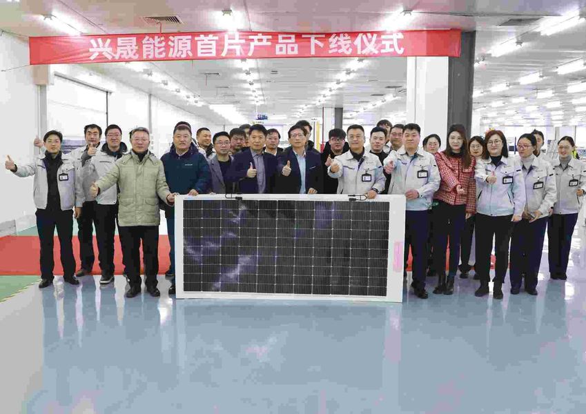 Jiangsu X-solar Green Building Technology Co., Ltd. ligne de production du fabricant