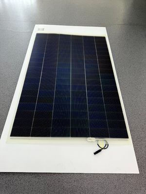 Module de panneau solaire flexible de deuxième génération certifié CE avec technologie de film fin multicouche de silicium monocristallin